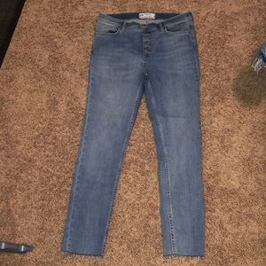 Free people skinny jean (stretchy) size 29